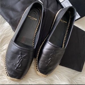 Logo Espadrille Flat (Women)
Saint Laurent